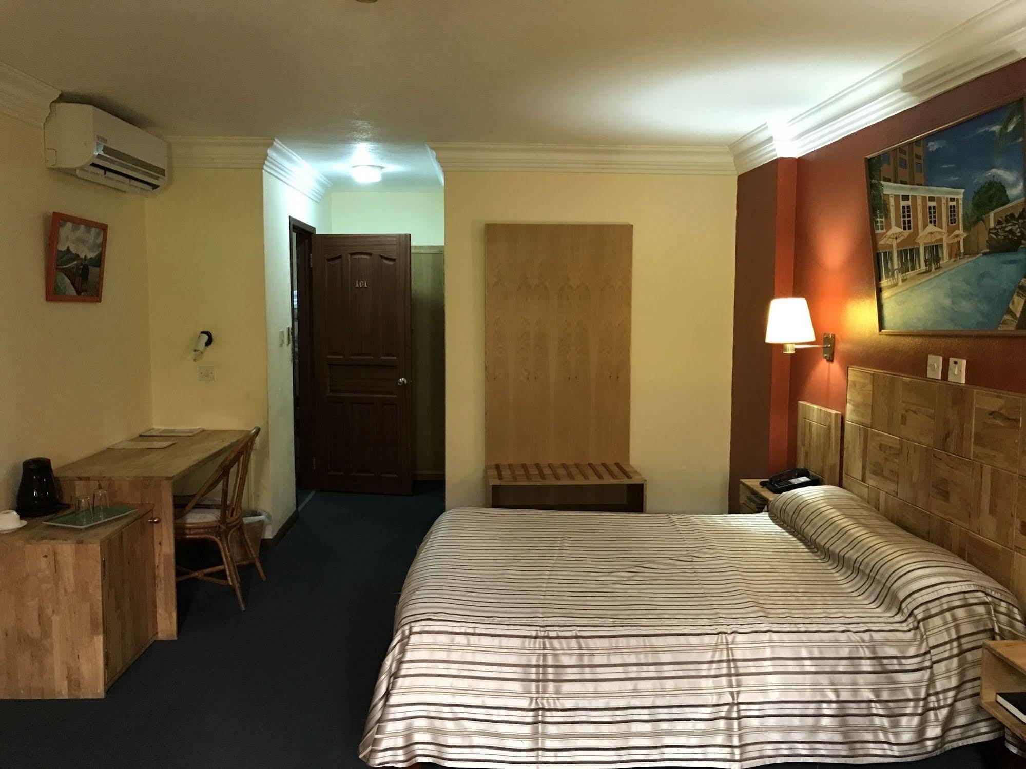 Le Saint Georges Hotel Port Louis Kültér fotó